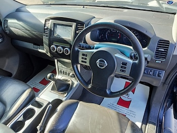 Used Nissan Navara 2011 for sale - 78258259: Photo