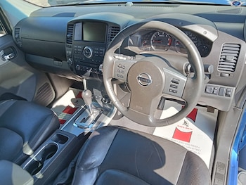 Used Nissan Navara 2011 for sale - 79194098: Photo