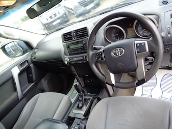 Used Toyota Landcruiser 2011 for sale - 76170435: Photo