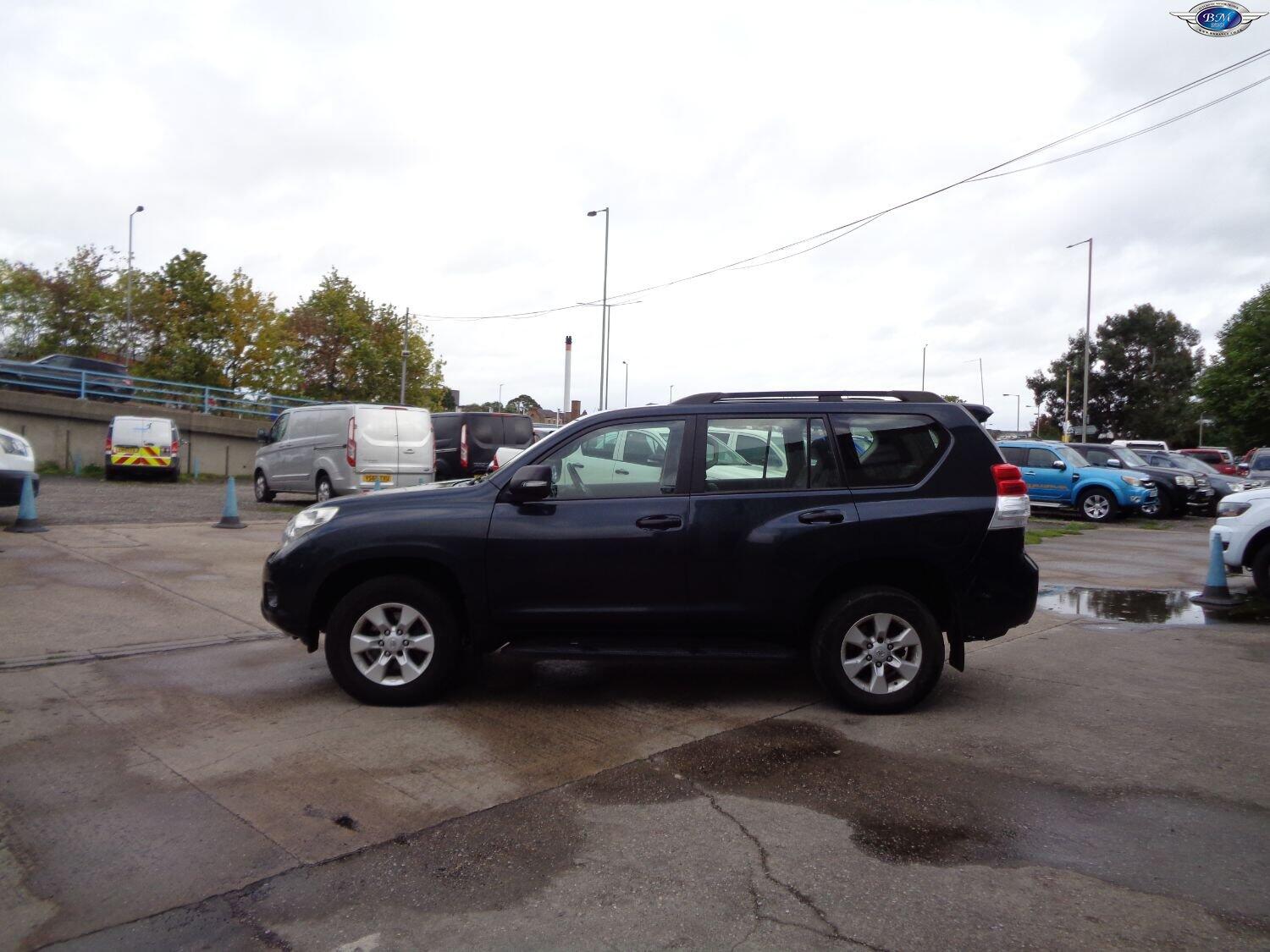 Used Toyota Landcruiser 2011 for sale - 76170435: Photo 4