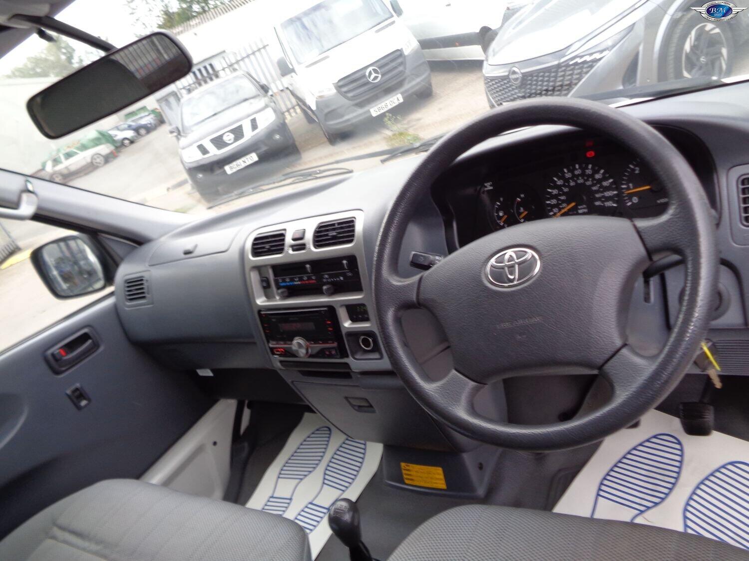 Used Toyota HiAce 2008 for sale - 76128869: Photo 2