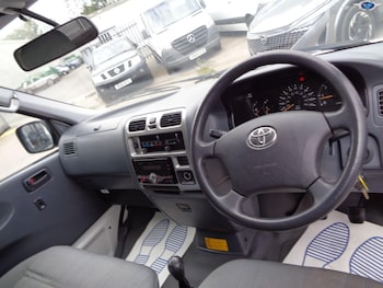 Used Toyota HiAce 2008 for sale - 76128869: Photo 2