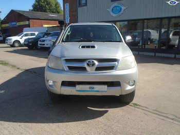 Used Toyota Hilux 2007 for sale - 75183690: Photo