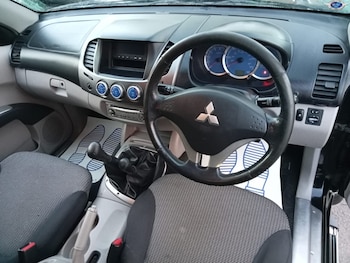 Used Mitsubishi L200 2006 for sale - 76631584: Photo