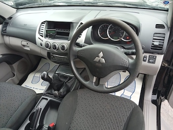 Used Mitsubishi L200 2011 for sale - 76769765: Photo