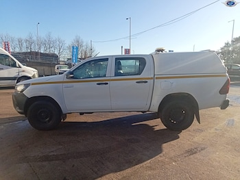 Used Toyota Hilux 2017 for sale - 77536056: Photo