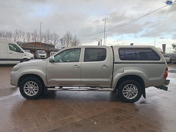 Used Toyota Hilux 2013 for sale - 77622418: Photo