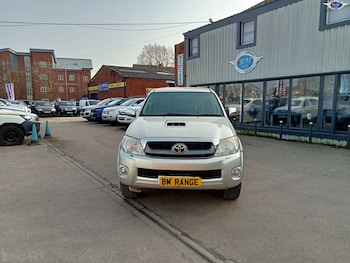 Used Toyota Hilux 2011 for sale - 77749810: Photo