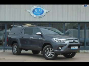 Used Toyota Hilux 2018 for sale - 74972573: Photo