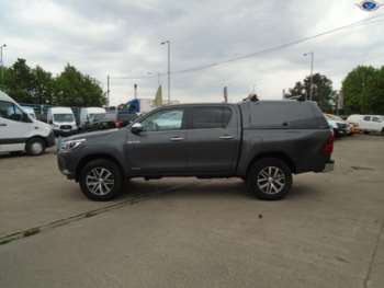 Used Toyota Hilux 2018 for sale - 74972573: Photo