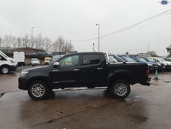 Used Toyota Hilux 2015 for sale - 76571254: Photo