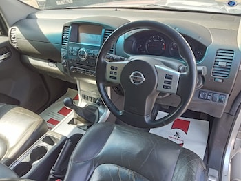 Used Nissan Navara 2015 for sale - 79194097: Photo