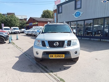 Used Nissan Navara 2015 for sale - 79194097: Photo