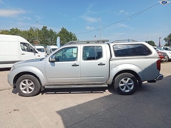 Used Nissan Navara 2015 for sale - 79194097: Photo
