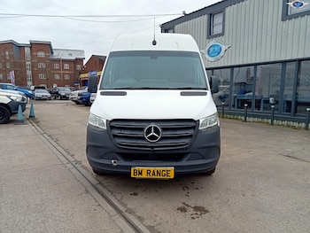 Mercedes-Benz Sprinter feature image