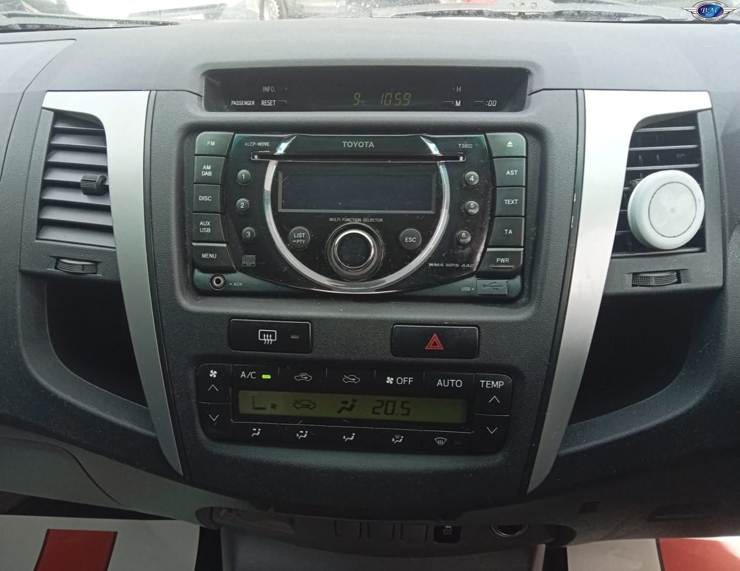 Used Toyota Hilux 2010 for sale - 78182912: Photo 10