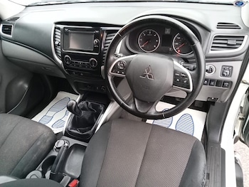 Used Mitsubishi L200 2017 for sale - 76631581: Photo