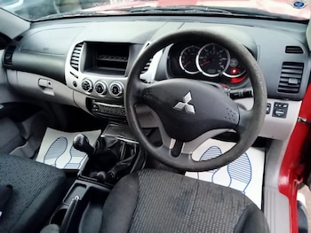 Used Mitsubishi L200 2011 for sale - 76986768: Photo