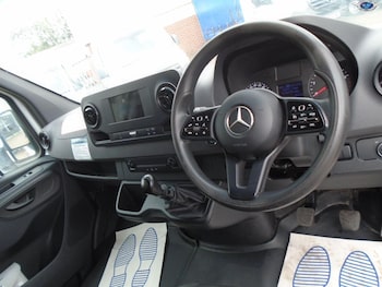 Used Mercedes-Benz Sprinter 2019 for sale - 75677159: Photo 2