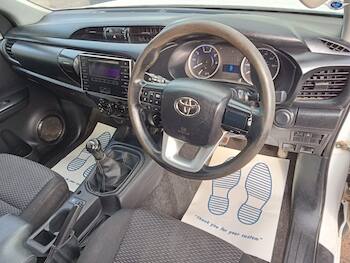Used Toyota Hilux 2017 for sale - 79859101: Photo