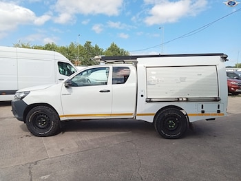 Used Toyota Hilux 2018 for sale - 79060226: Photo