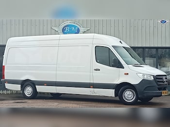 Mercedes-Benz Sprinter feature image