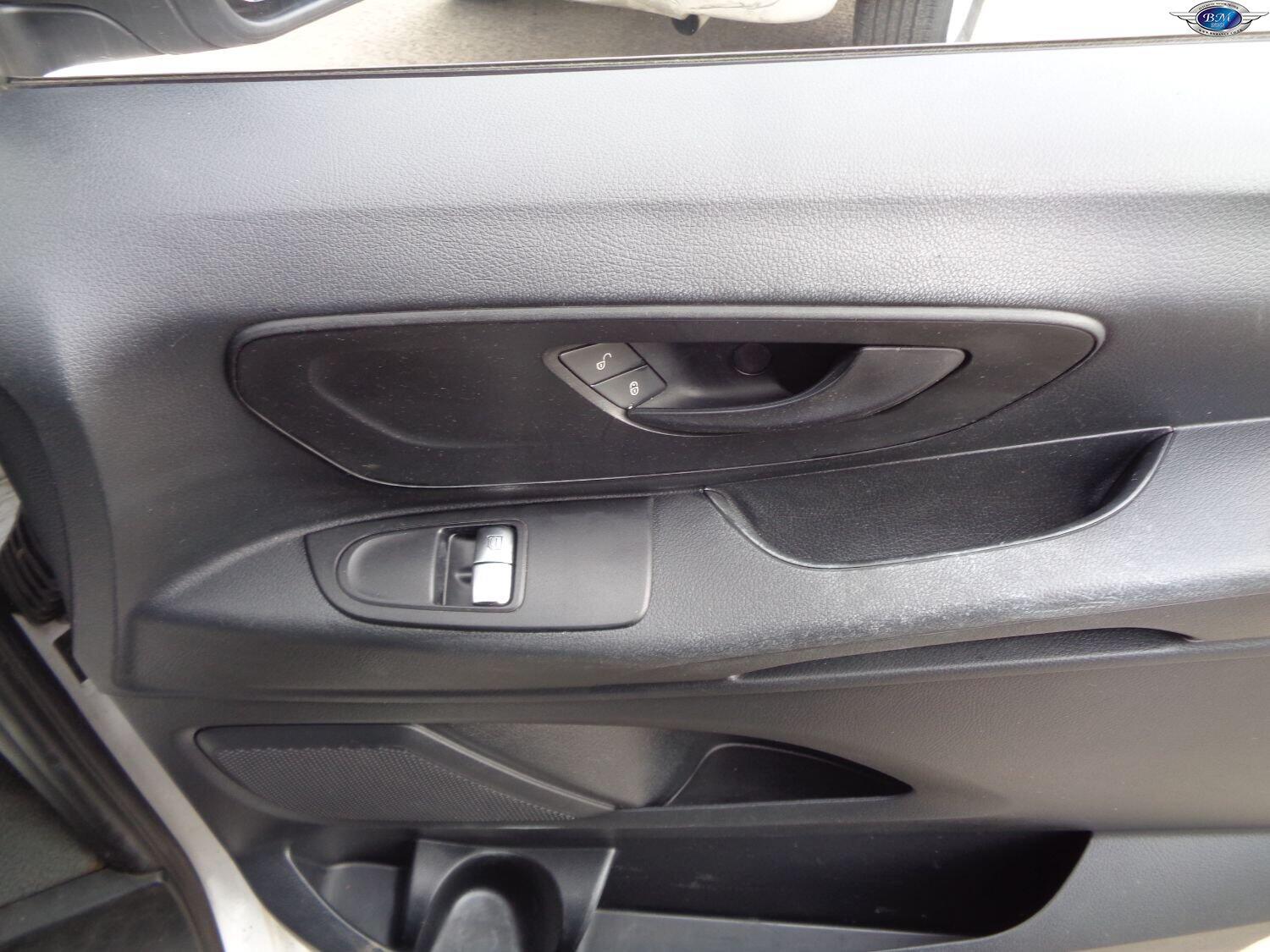Used Mercedes-Benz Vito 2019 for sale - 76120213: Photo 15