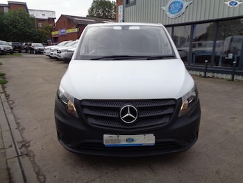 Used Mercedes-Benz Vito 2019 for sale - 76120213: Photo 3