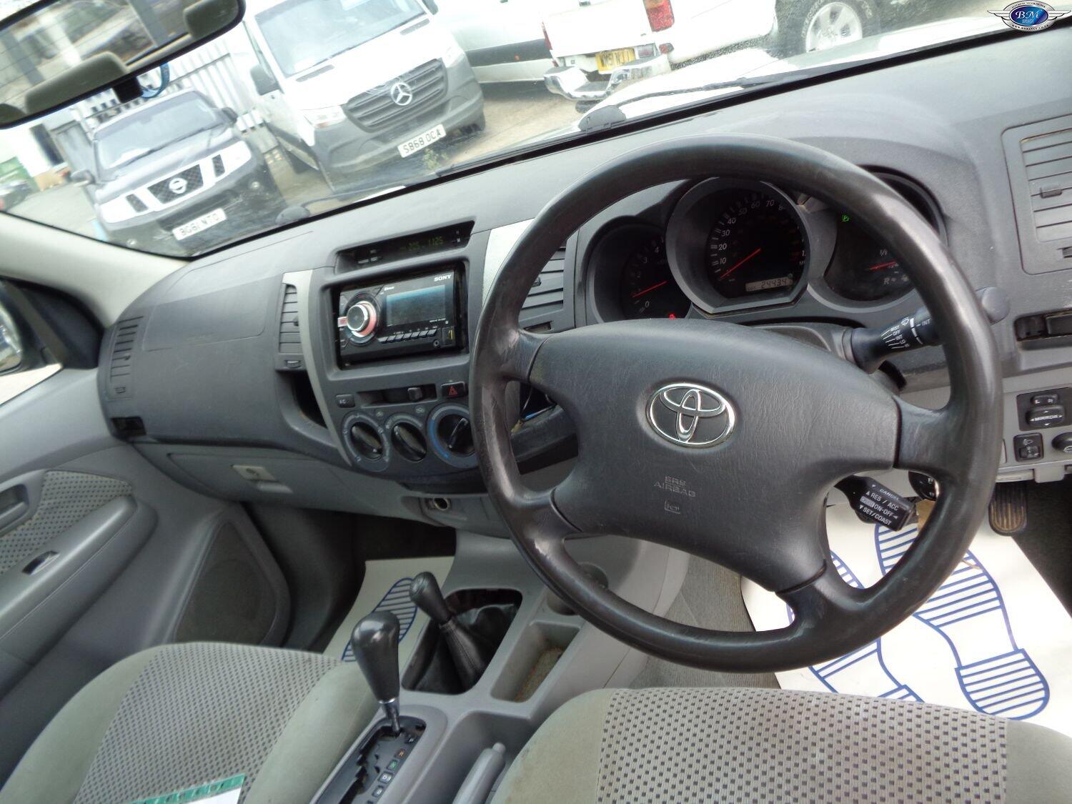 Used Toyota Hilux 2007 for sale - 76019615: Photo 2