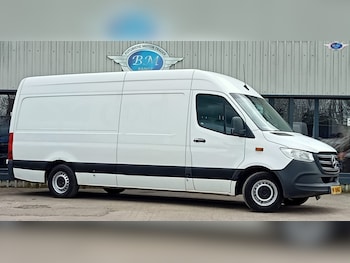 Mercedes-Benz Sprinter feature image