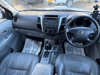 Used Toyota Hilux 2007 for sale - 76369320: Photo