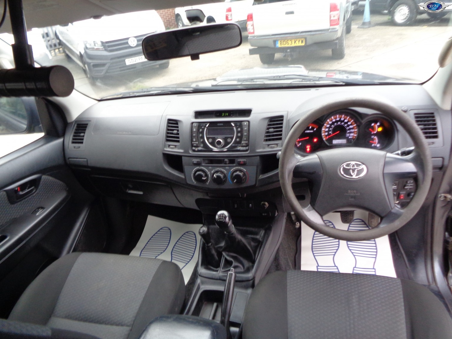 Used Toyota Hilux 2015 for sale - 76347147: Photo 2