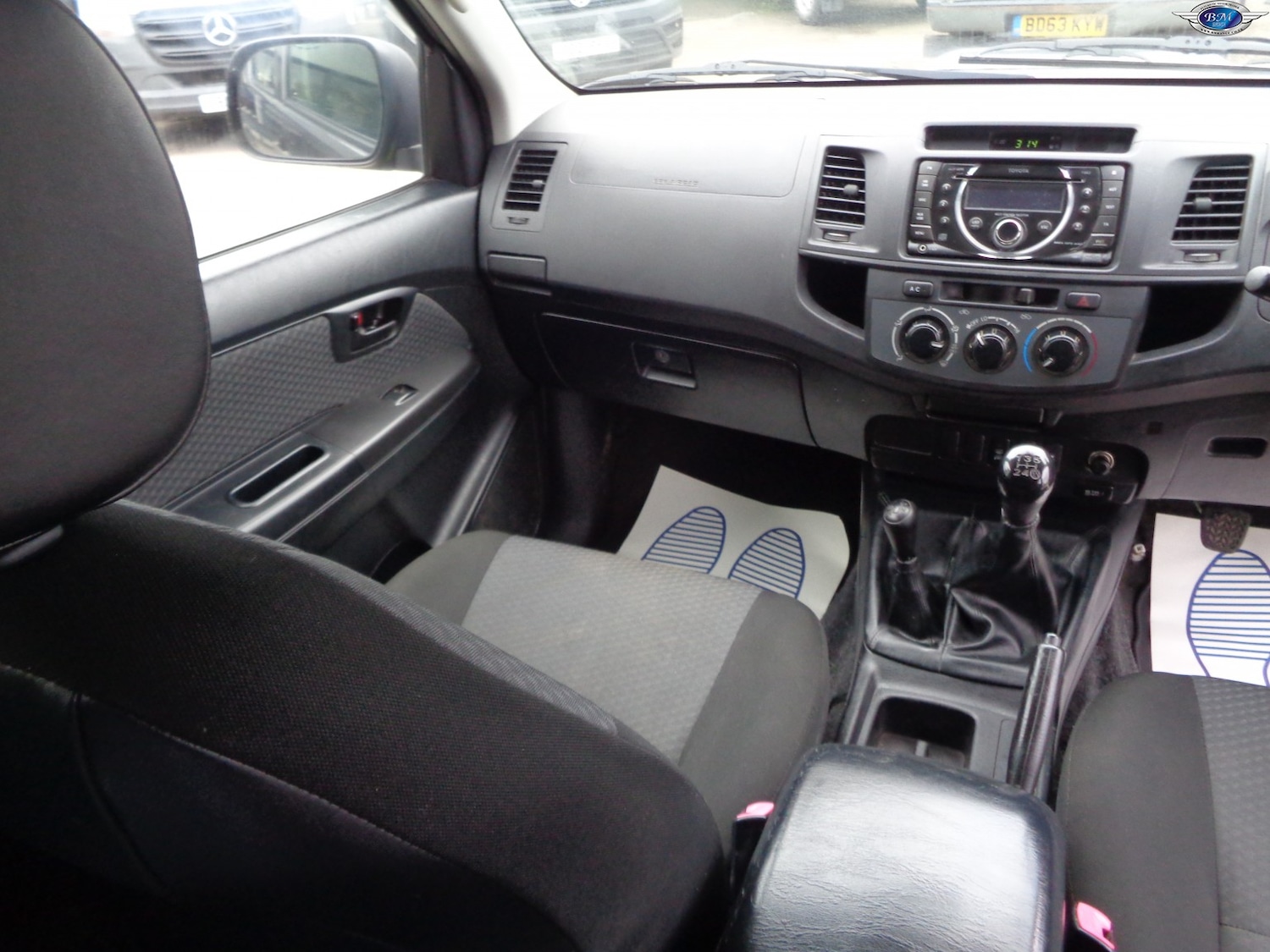 Used Toyota Hilux 2015 for sale - 76347147: Photo 9