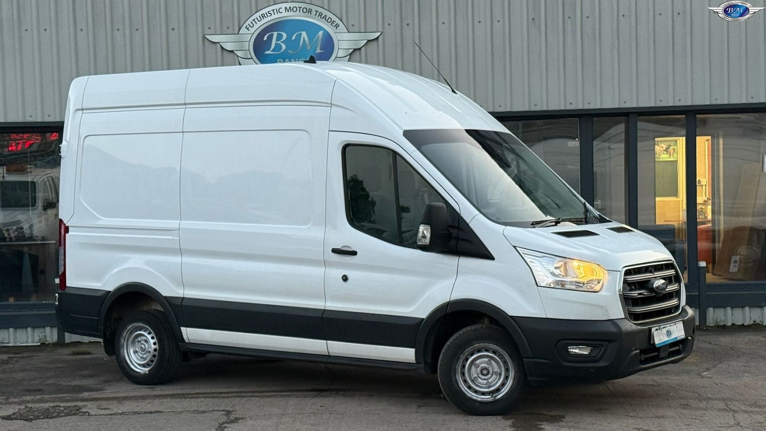 Used Ford Transit 2021 for sale - 76376868: Photo 1