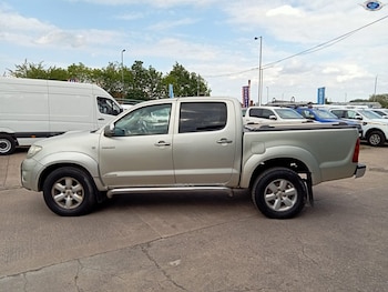 Used Toyota Hilux 2010 for sale - 78502549: Photo