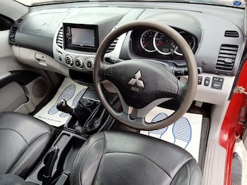 Used Mitsubishi L200 2014 for sale - 77781777: Photo