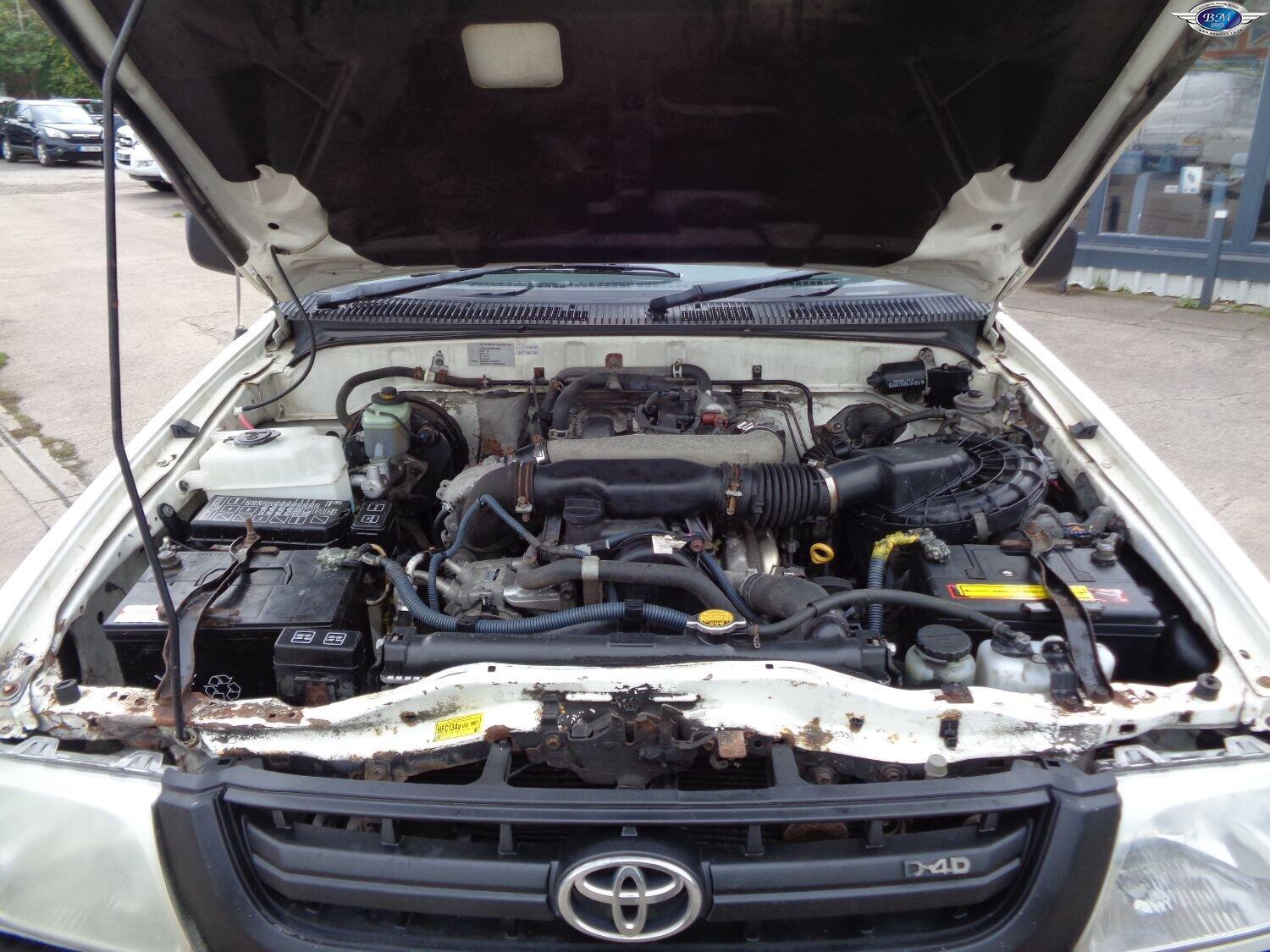 Used Toyota Hilux 2002 for sale - 76128865: Photo 18