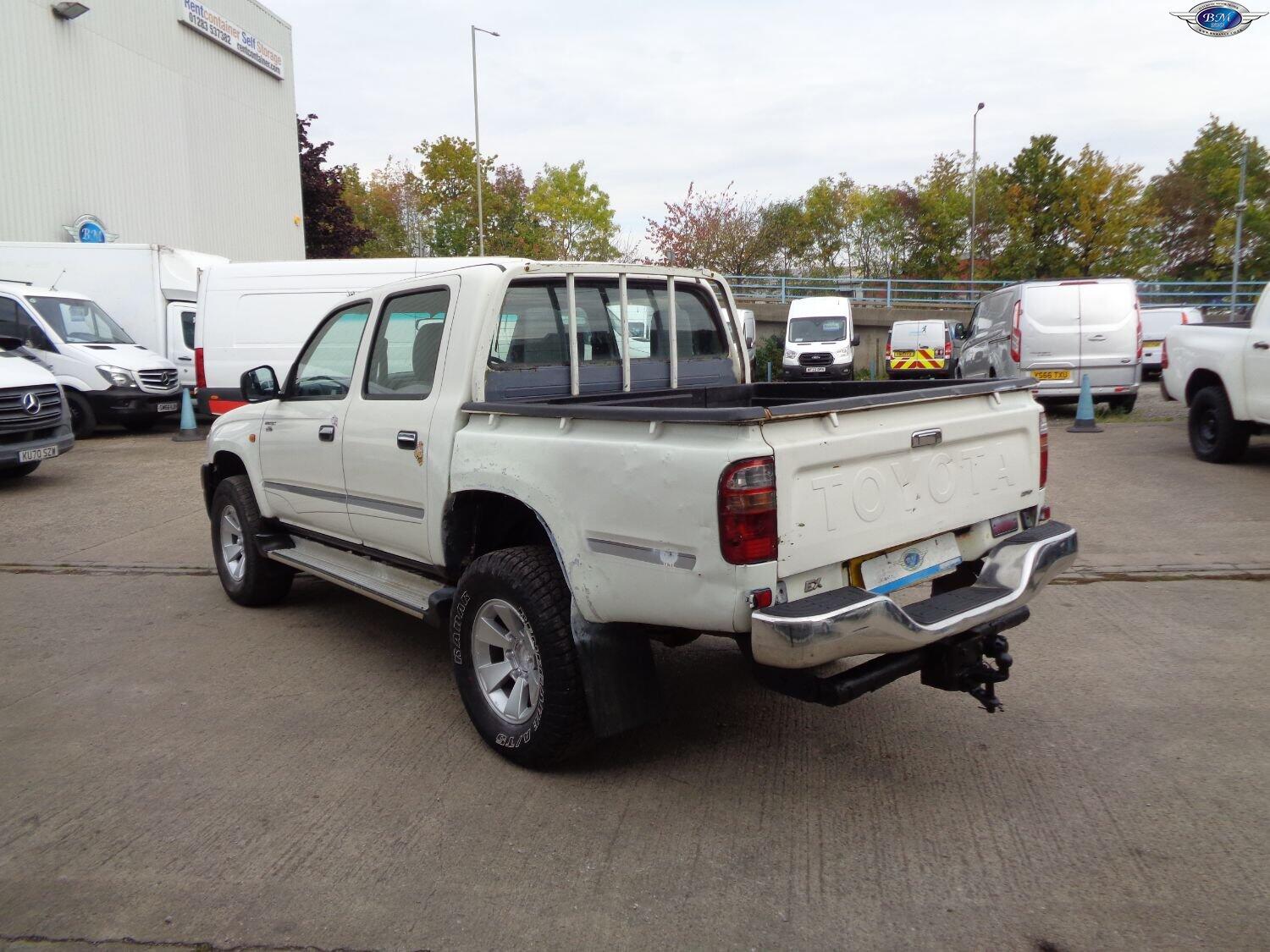 Used Toyota Hilux 2002 for sale - 76128865: Photo 5
