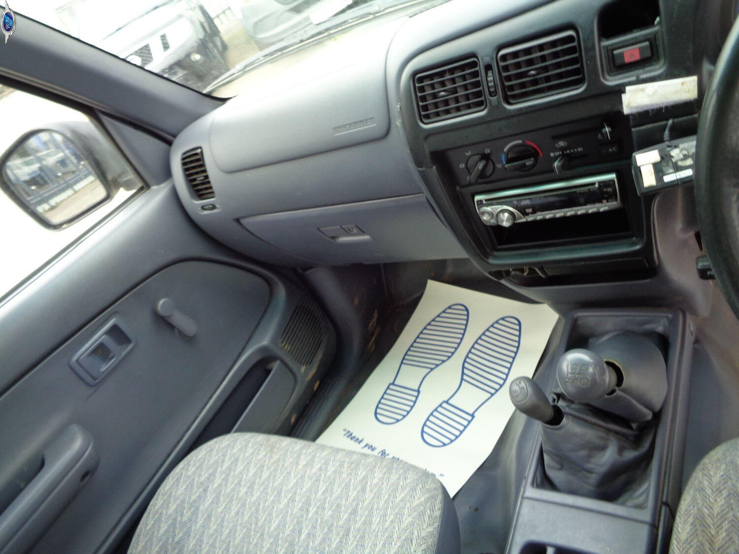 Used Toyota Hilux 2002 for sale - 76128865: Photo 9