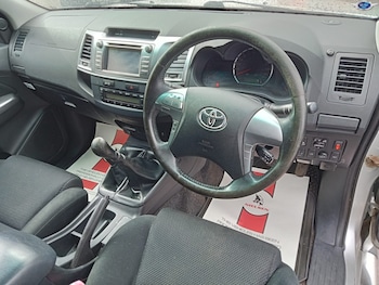 Used Toyota Hilux 2014 for sale - 78794702: Photo