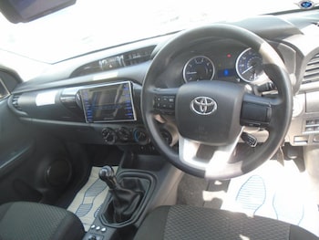 Used Toyota Hilux 2018 for sale - 75587093: Photo