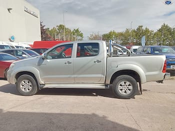 Used Toyota Hilux 2010 for sale - 79798753: Photo