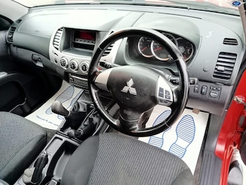 Used Mitsubishi L200 2015 for sale - 77766354: Photo