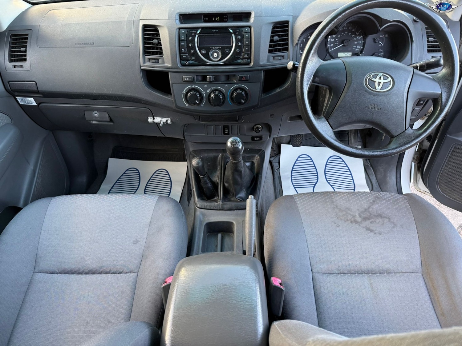 Used Toyota Hilux 2012 for sale - 76497509: Photo 2