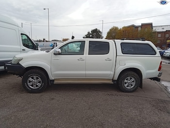 Used Toyota Hilux 2014 for sale - 76439939: Photo