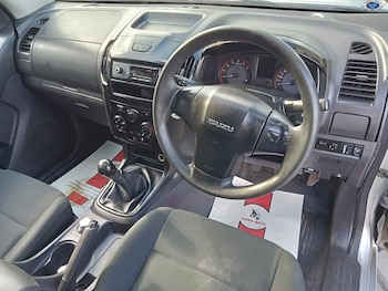 Used Isuzu D-Max 2019 for sale - 78641381: Photo
