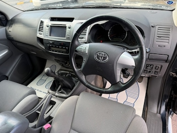 Used Toyota Hilux 2012 for sale - 78004432: Photo