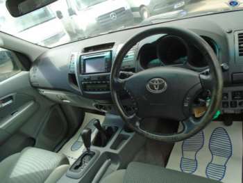 Used Toyota Hilux 2011 for sale - 75074235: Photo
