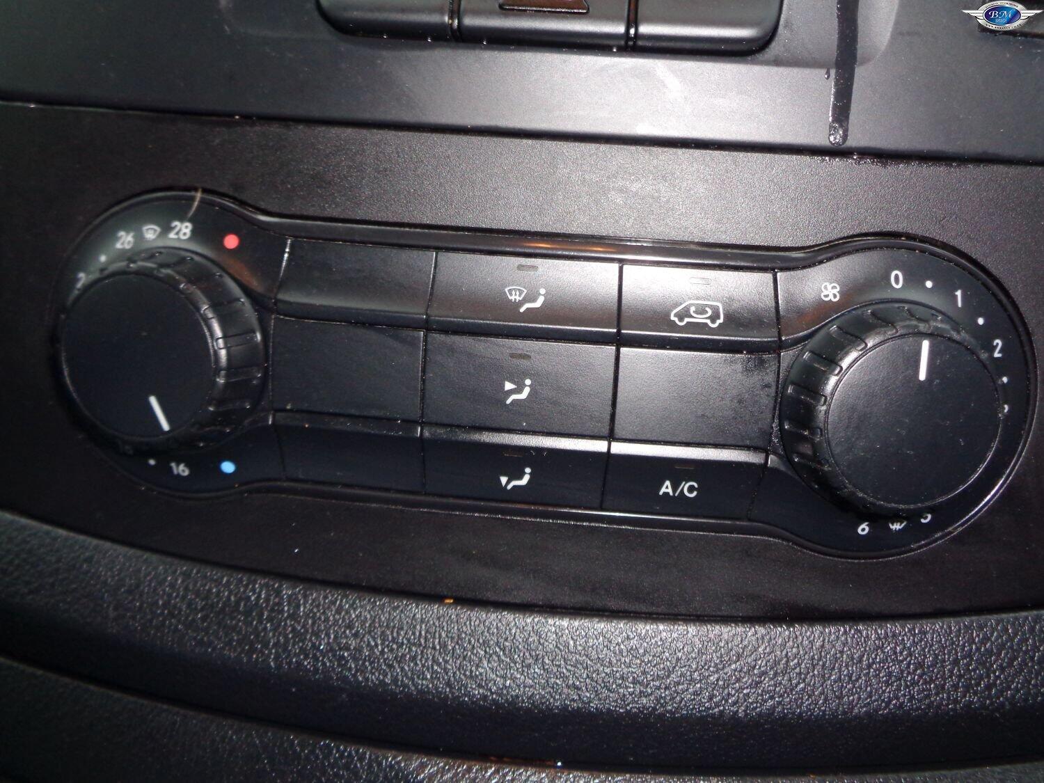 Used Mercedes-Benz Vito 2019 for sale - 76070490: Photo 16
