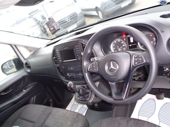 Used Mercedes-Benz Vito 2019 for sale - 76070490: Photo 2
